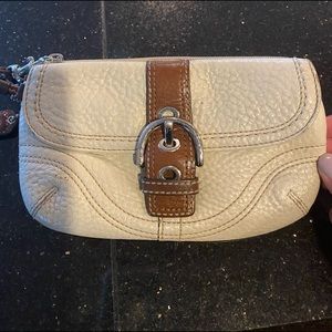 Wristlet